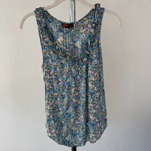 Forever 21 Tops - 4/$25 Forever 21 Floral Blouse | S